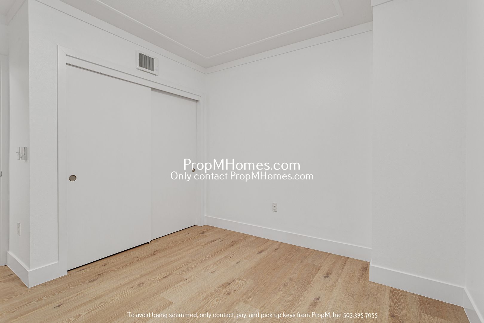 Updated Two Story Unit in SE – Quartz Counters + A/C! 10 of 12