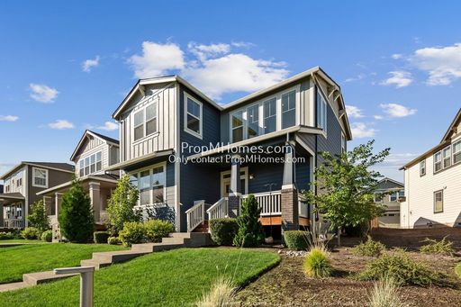 Modern Three-Bedroom Retreat in Desirable Reed’s Crossing – photo 1