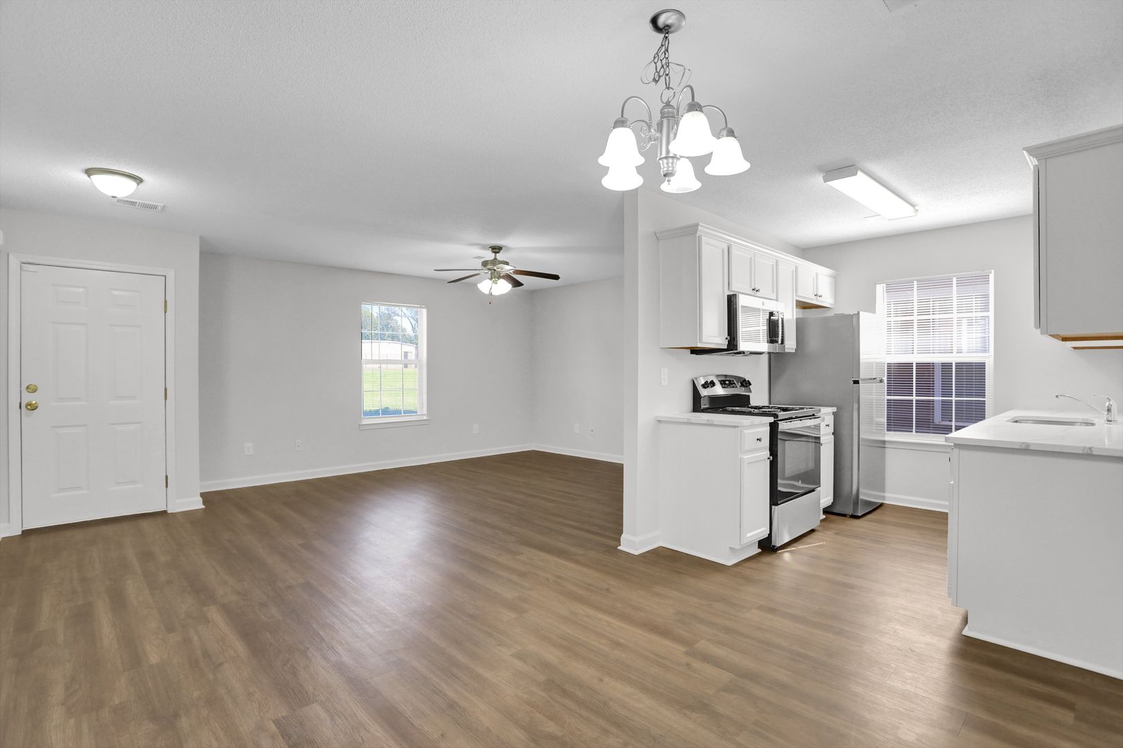 Southaven Apartment: 818 Barrington Woods Cove