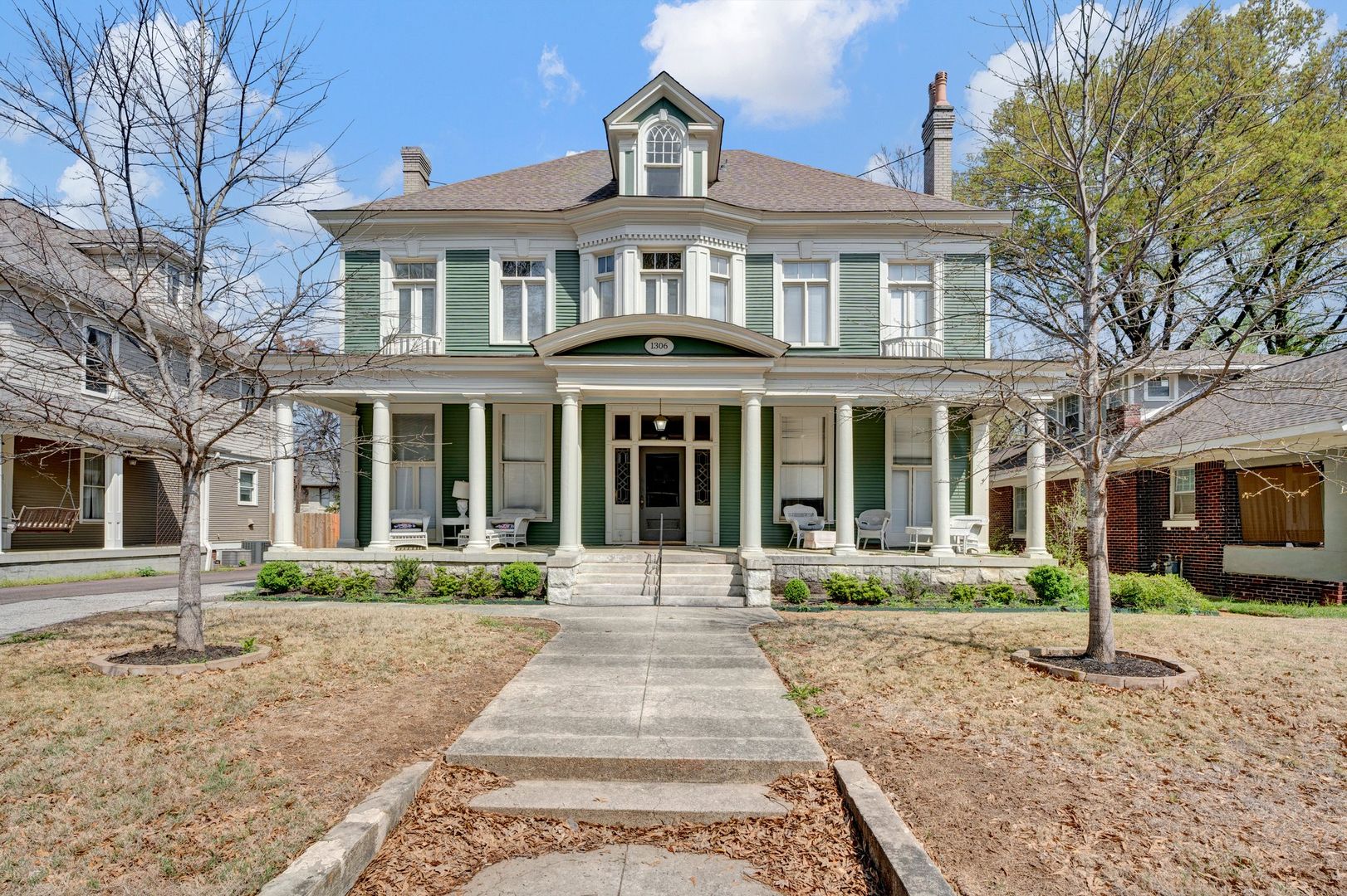 Memphis Apartment: 1306 Carr Ave