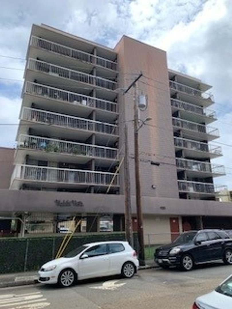 HONOLULU Condo: 1155 HASSINGER STREET #602