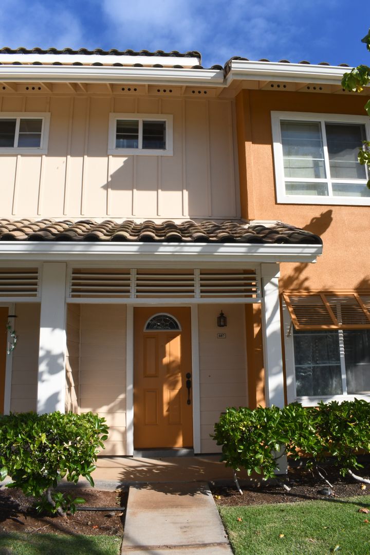 Kapolei House: 1180 Kakala Street Apt 607