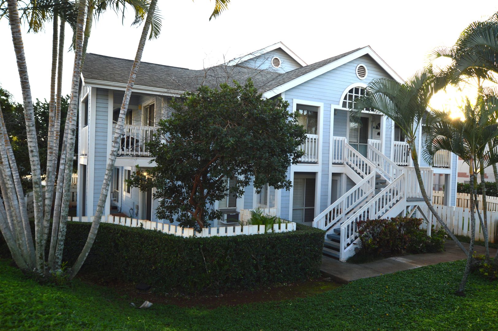 WAIPAHU Townhome: 94-209 LUMIAINA PLACE J103