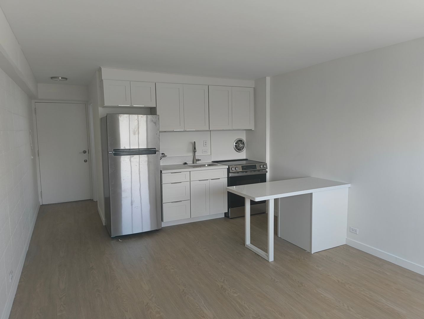 HONOLULU Apartment: 711 KAMUELA AVENUE