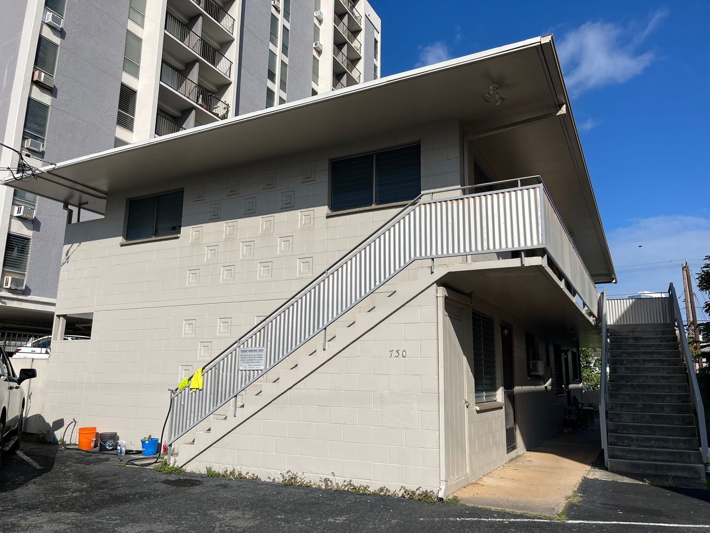 Honolulu Apartment: 730 Alder Street