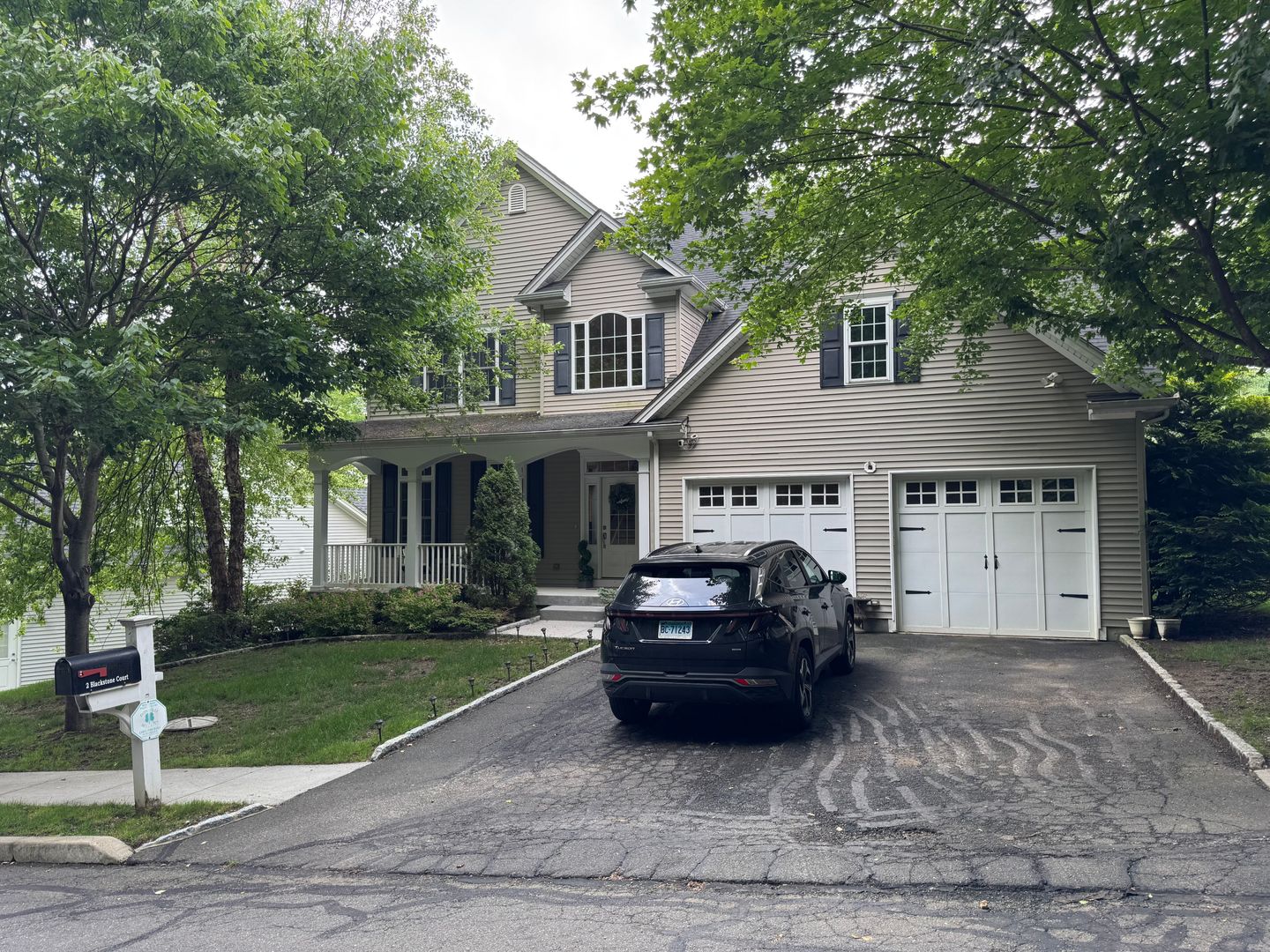 Modern 4BD / 3.5 Bath Colonial Home with finished basement