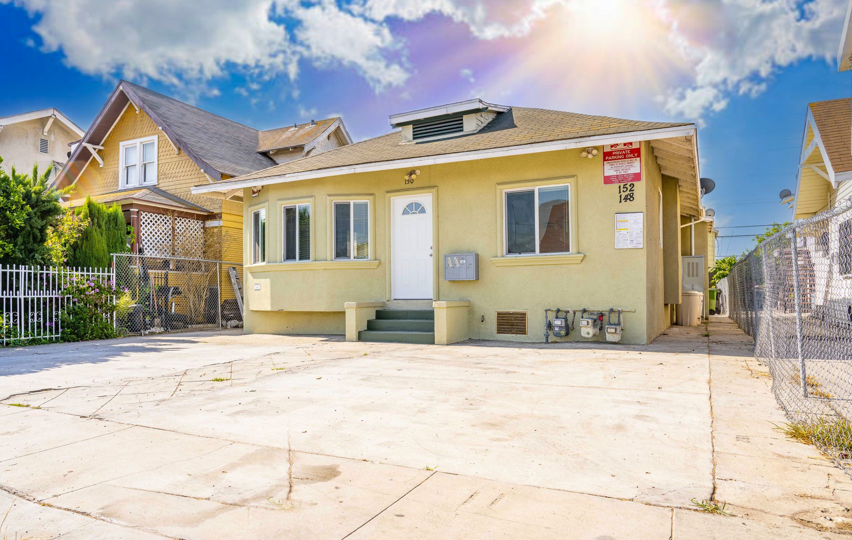 LOS ANGELES Apartment: 148 W 50TH STREET