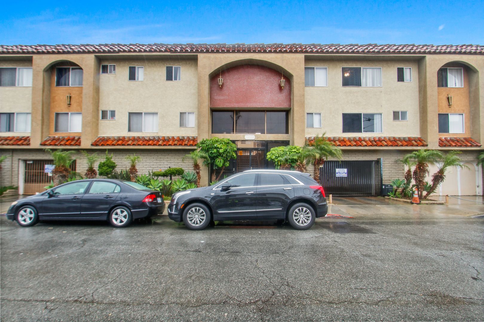 HAWTHORNE Apartment: 14108 DOTY AVENUE