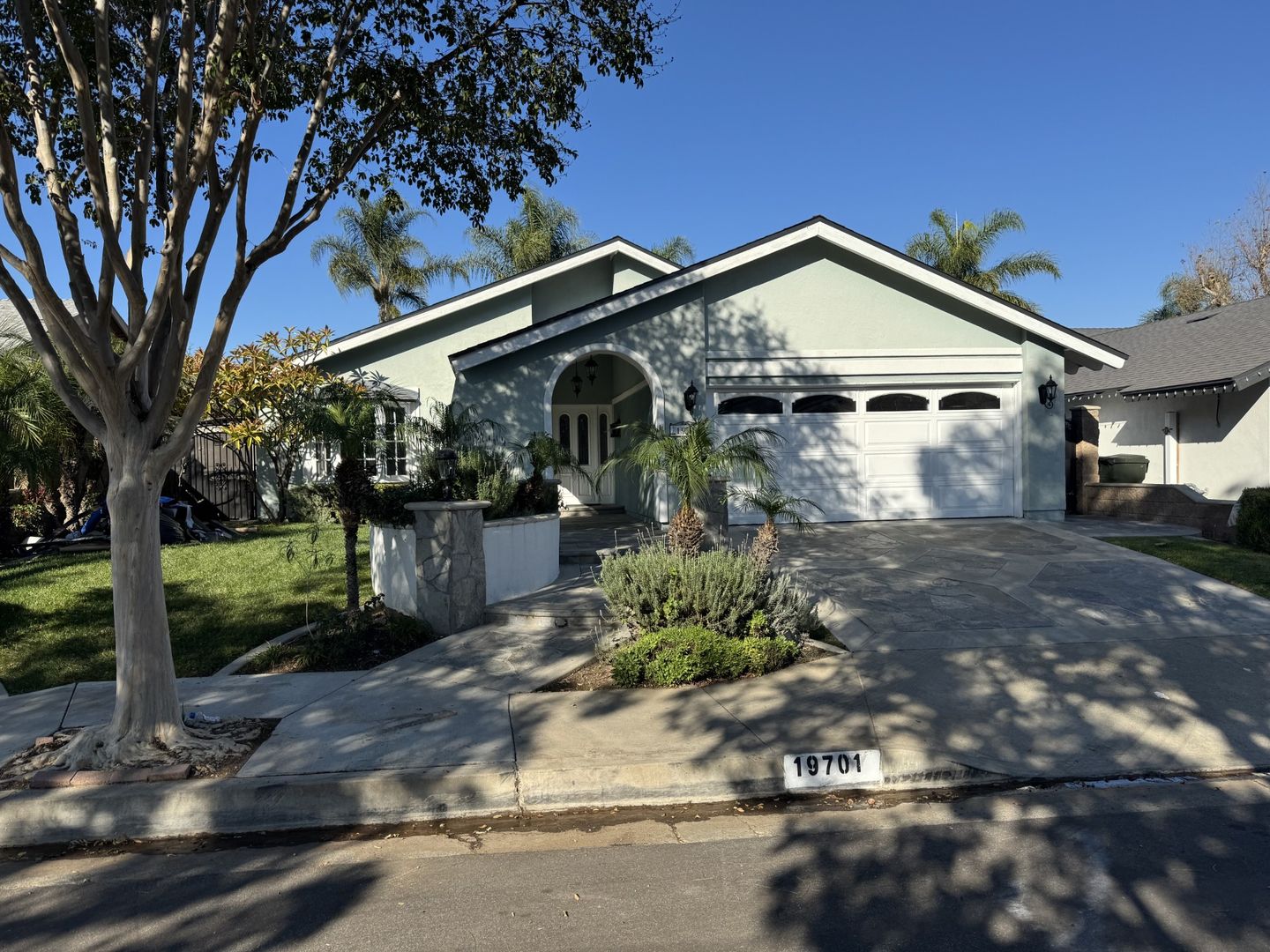 Yorba linda House: 19701 Parkview Terrace