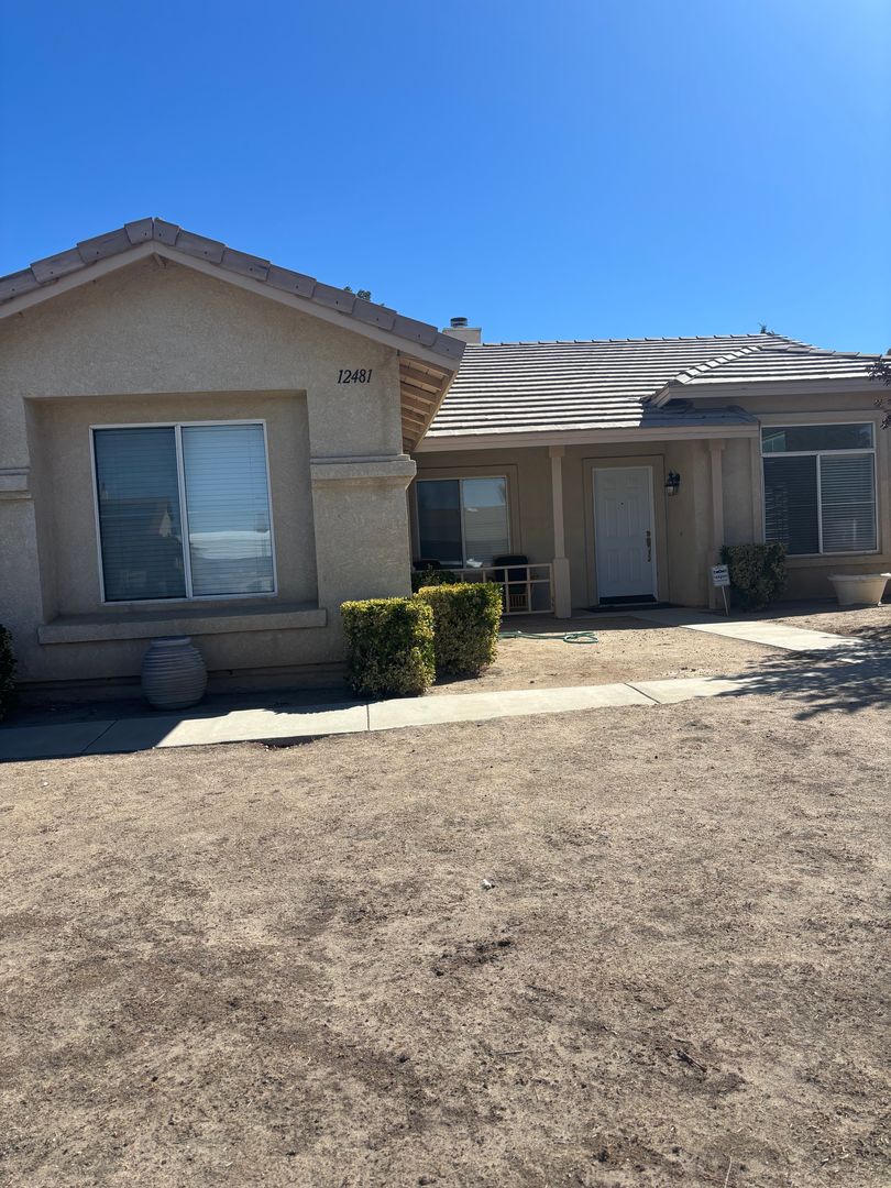 Victorville House: 12481 Pacoima Dr.