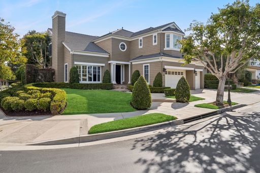 Luxury Living in One Ford Road – 5 Bedroom Stonybrook Residence – photo 1