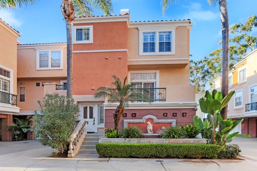 A fantastic 2 bed / 2.5 bed in Irvine for rent! – photo 1
