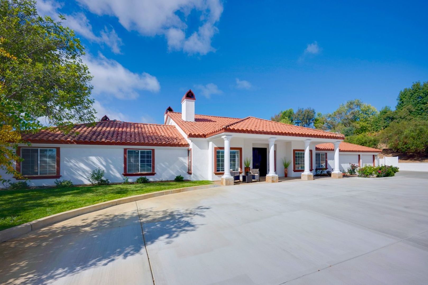 Murrieta House: 39555 Avenida Bonita