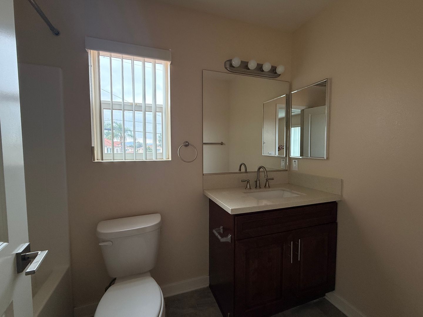 Brea Apartment: 242 S. Redwood Ave.