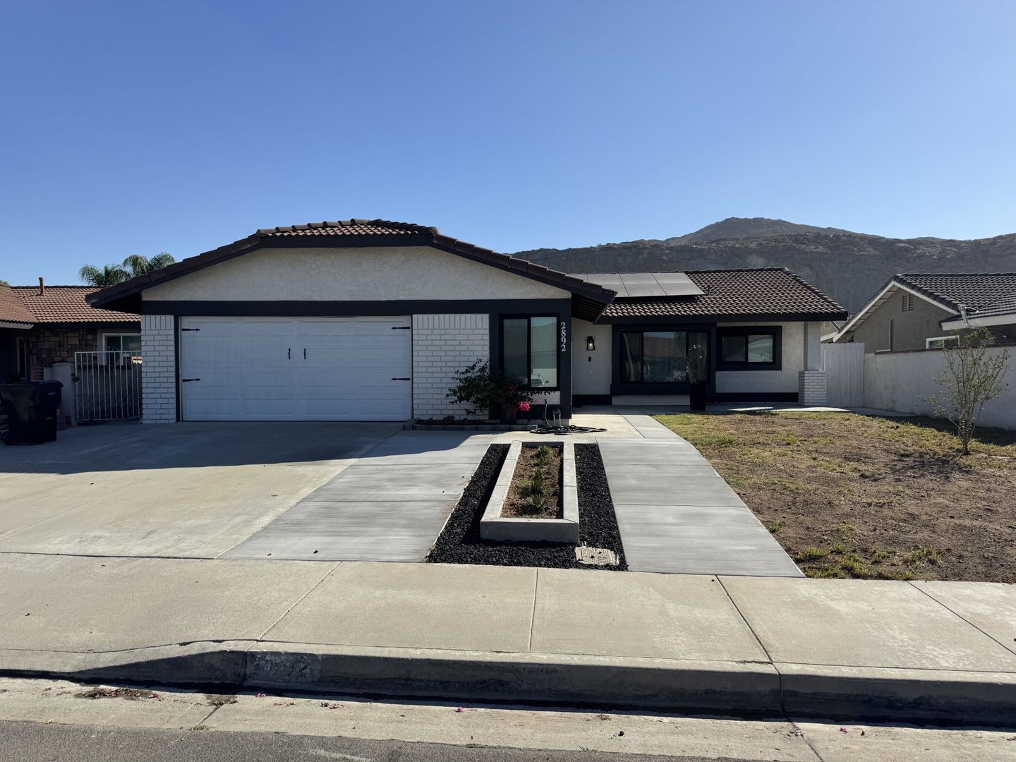 Heller Dr 2892 1 of 26