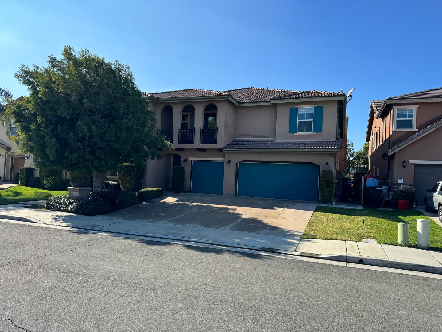 Eastvale House: 7611 Stonegate Dr