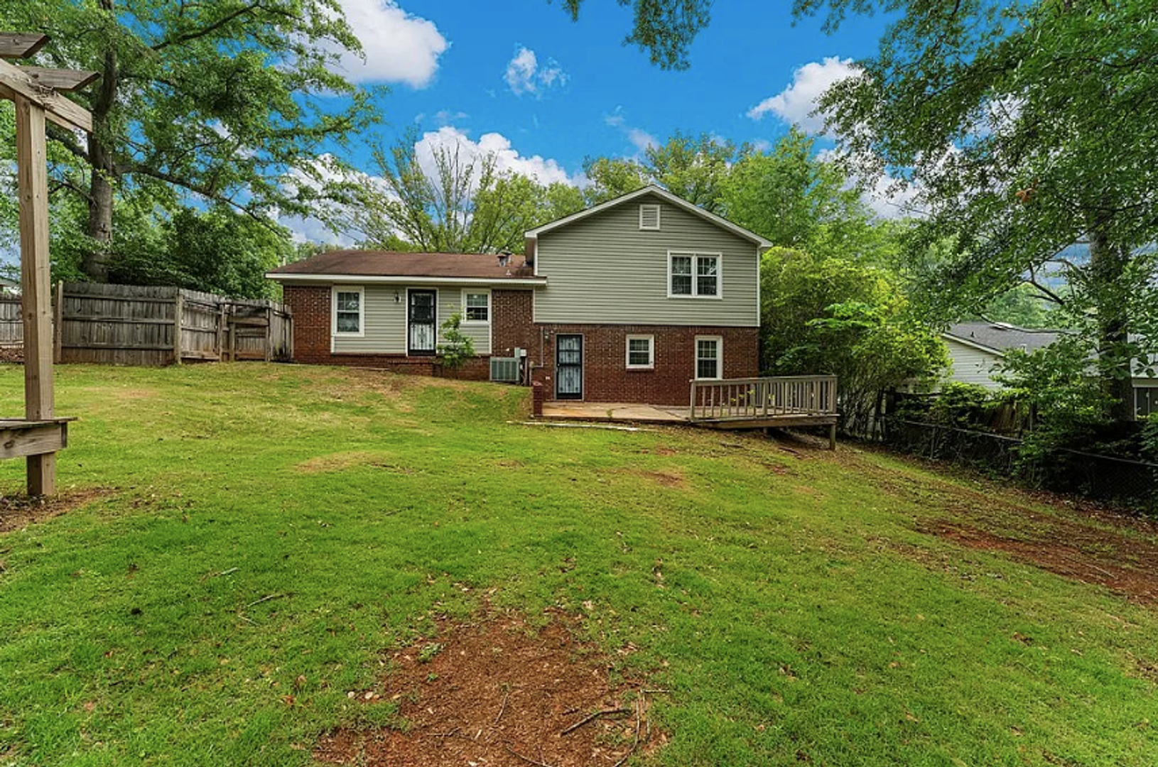 Columbus House: 1434 Autumnridge Dr GA