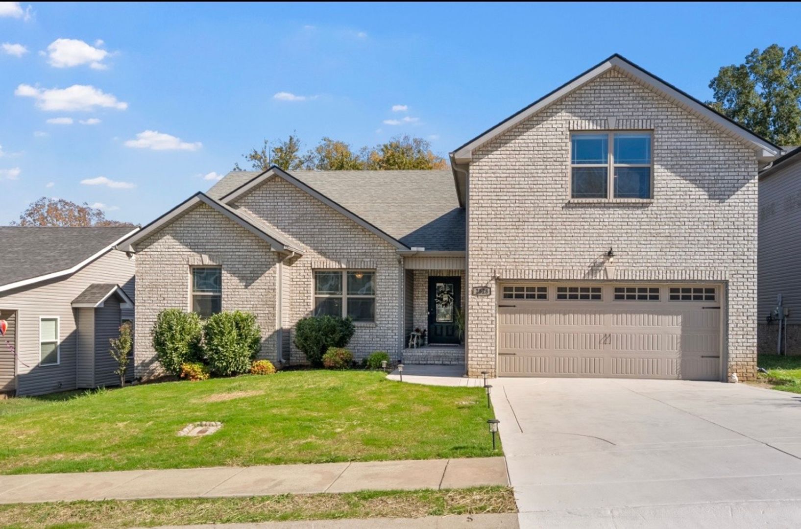 Clarksville House: 2828 Russet Ridge Drive