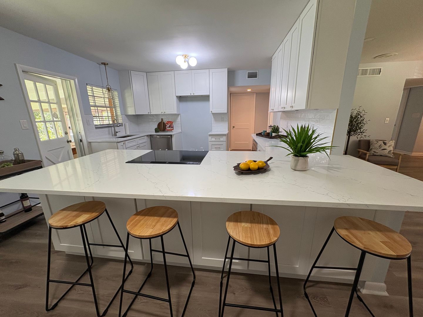 Tampa House: 2510 Lake Ellen Drive