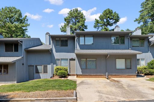 *4bd / 3ba Townhome near Downtown Raleigh* – photo 1