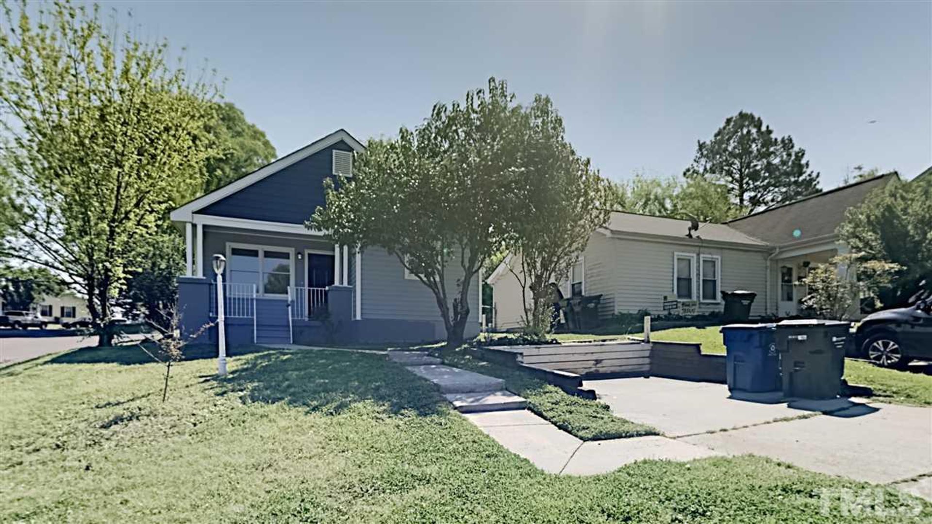 Durham House: 905 Dale Street