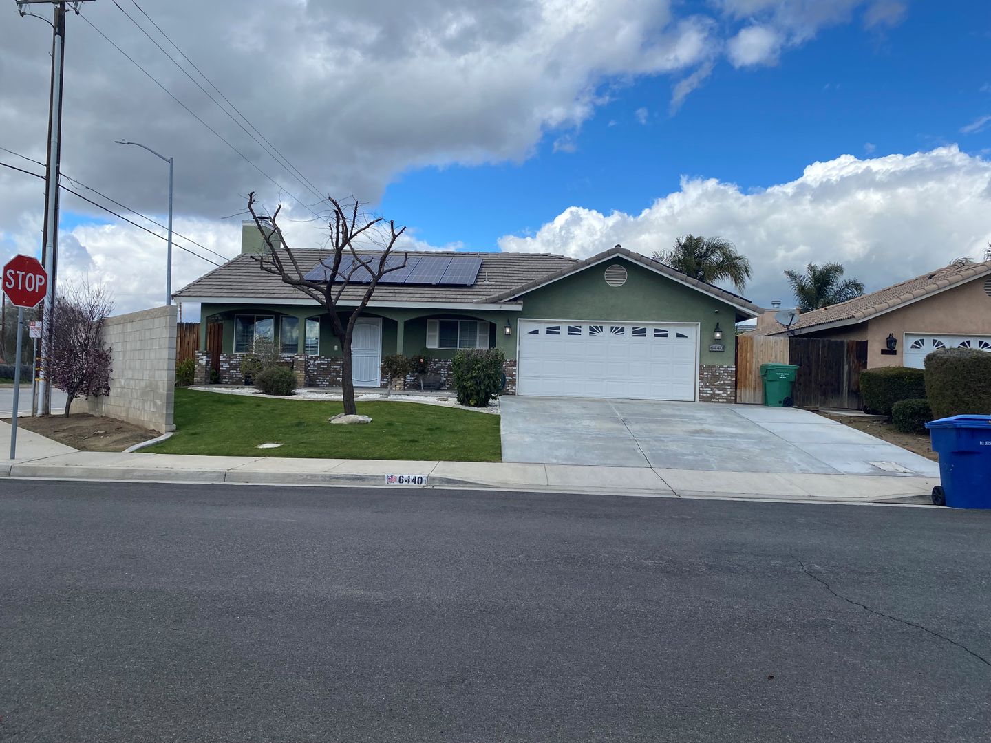 BAKERSFIELD House: 6440 ABBY ROSE AVE.
