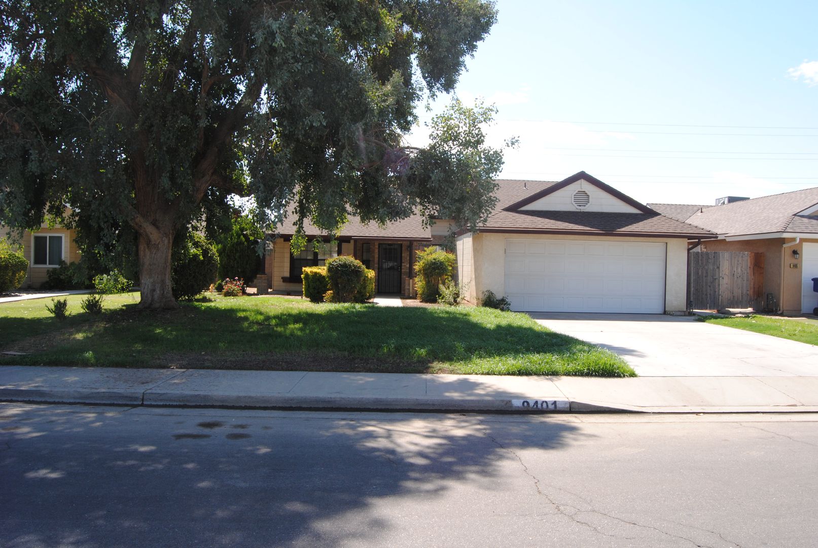 BAKERSFIELD House: 9401 COULTER CT.
