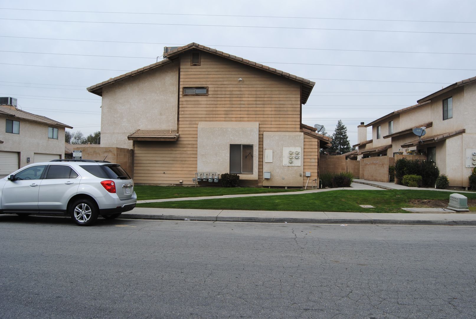 BAKERSFIELD Apartment: 8110 LABOROUGH DRIVE