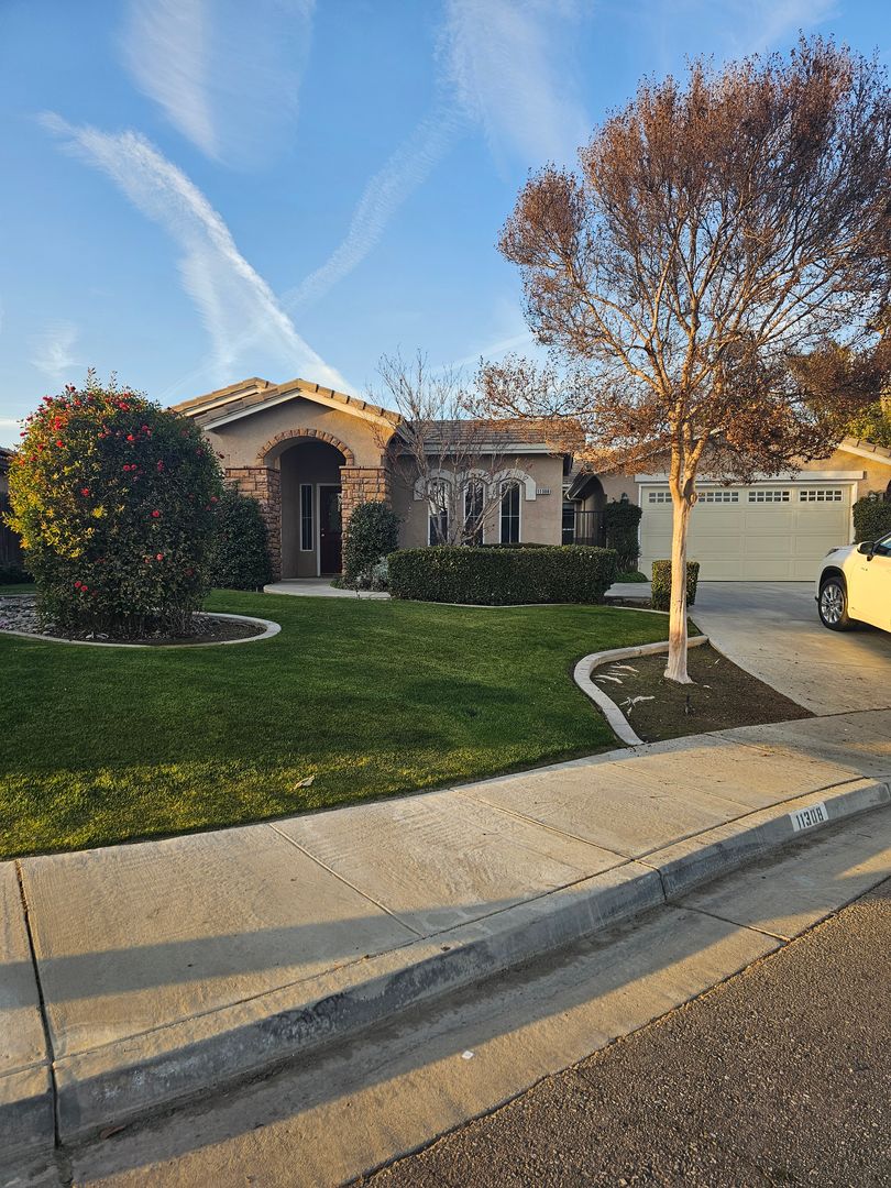 BAKERSFIELD House: 11308 MARAZION HILL CT.