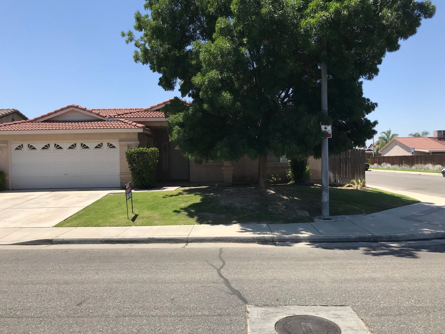 BAKERSFIELD House: 5103 CASA BONITA DR.