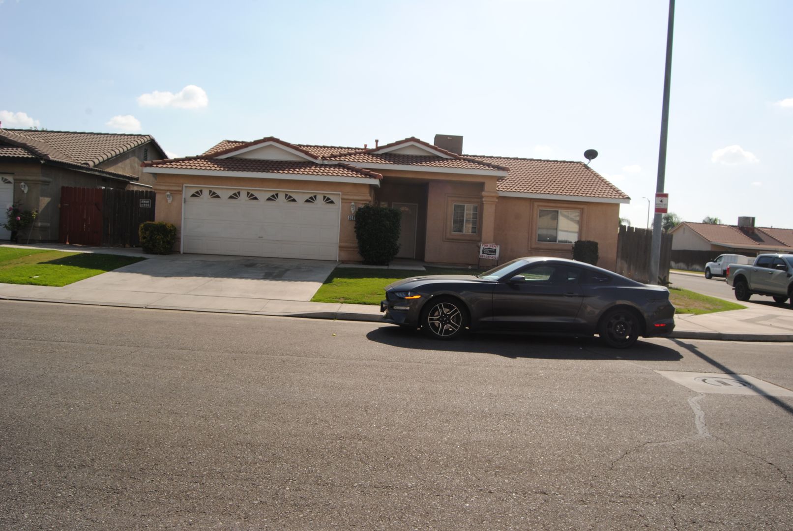 BAKERSFIELD House: 5103 CASA BONITA DR.