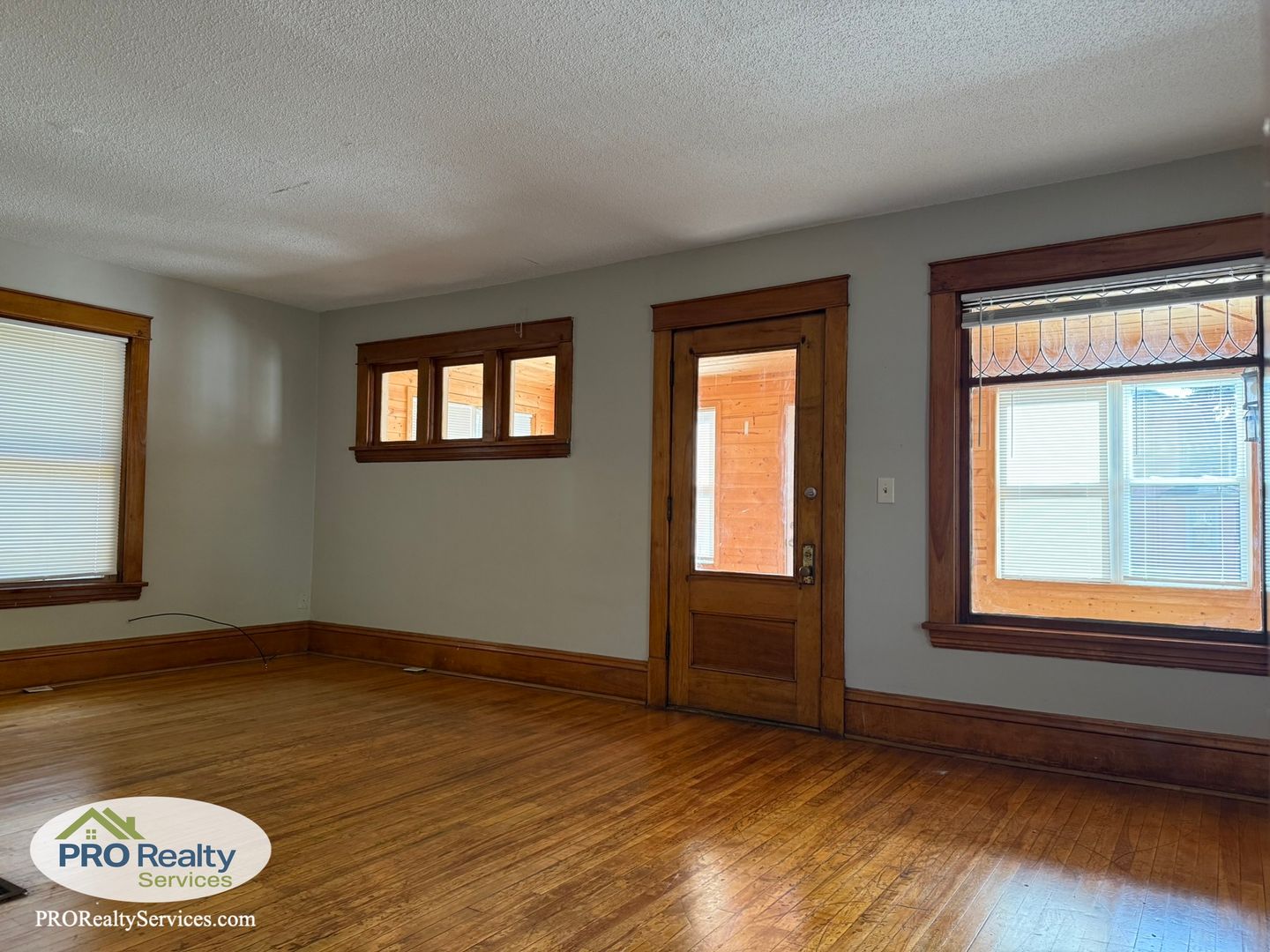 Minneapolis House: 100 36th St E