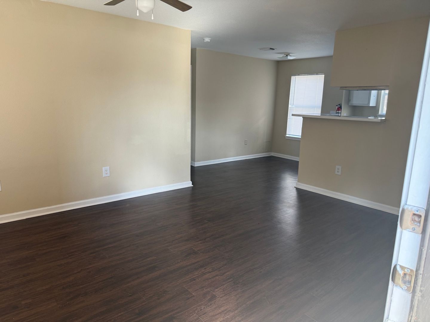 Waller Apartment: 19610 FM 362