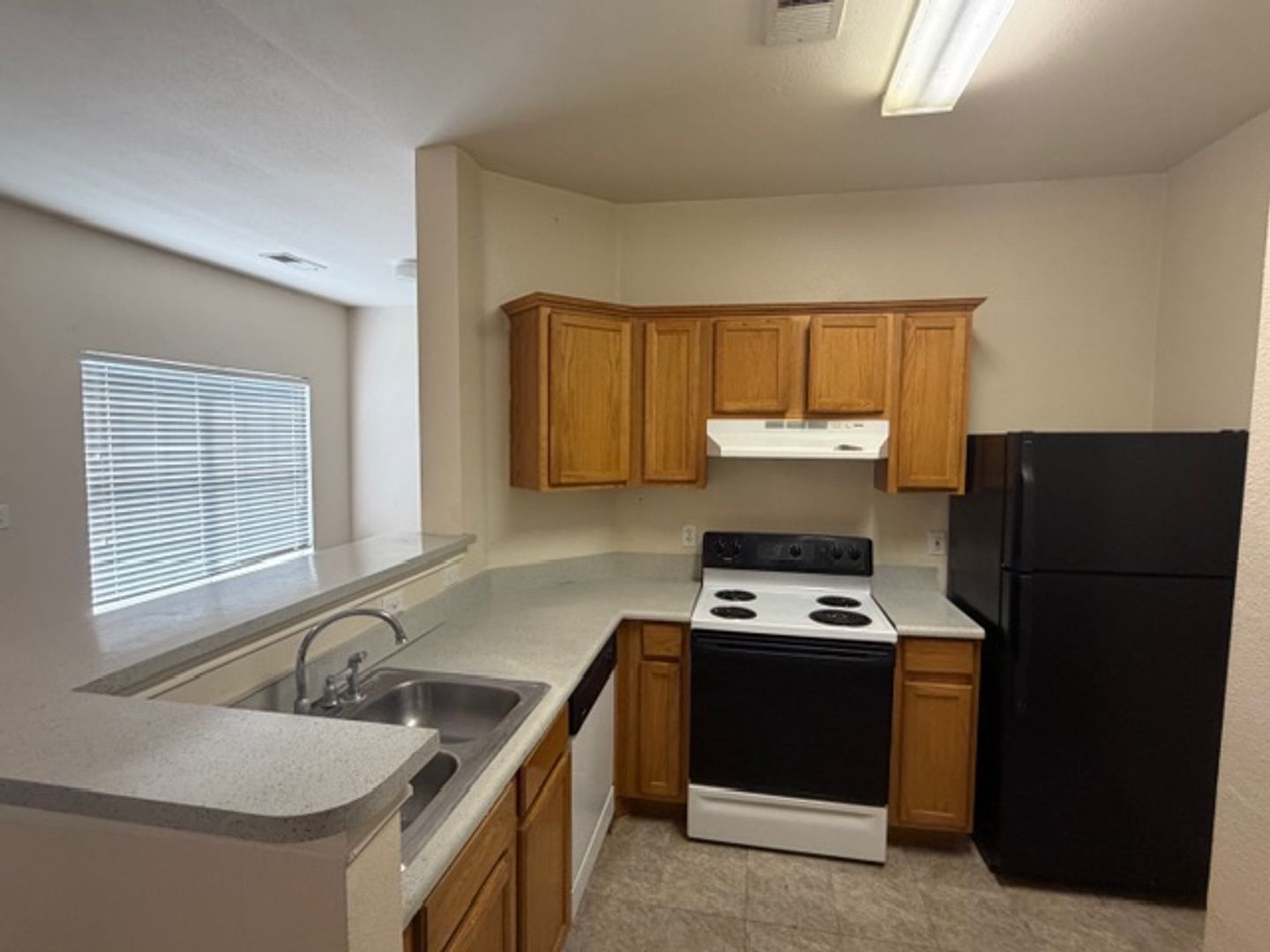 Plainview Apartment: 1500 Yonkers St.