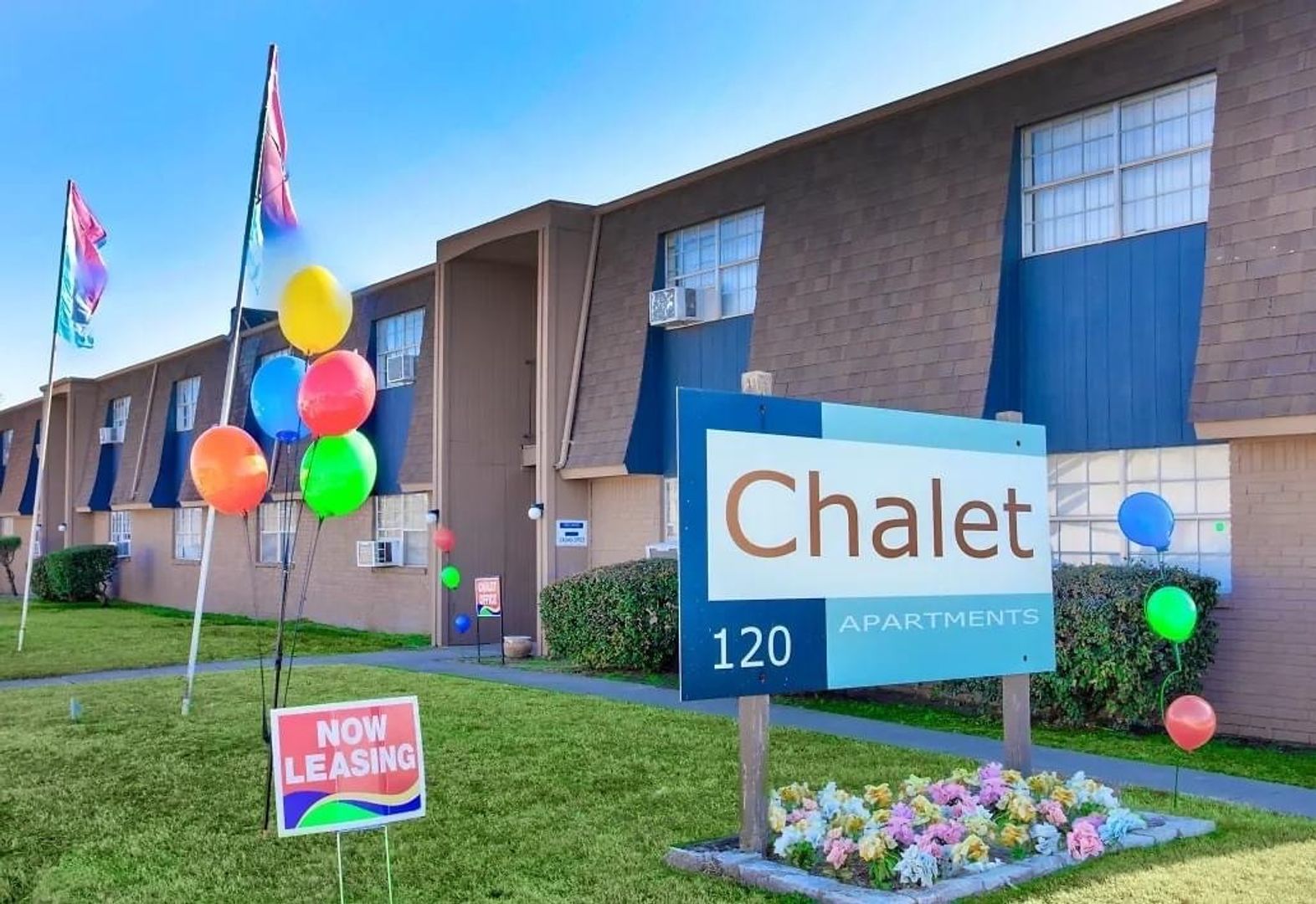 Moore Apartment: 120 NE 21st St.