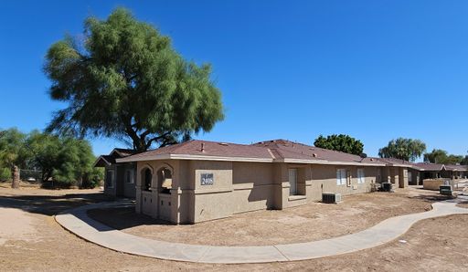 Apply for 2 bed 2 bath Today! - Casa Encinas At River Heights – photo 1