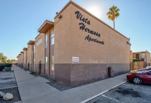 "WOW" Move in specials! call us today, and schedule a tour! – photo 1