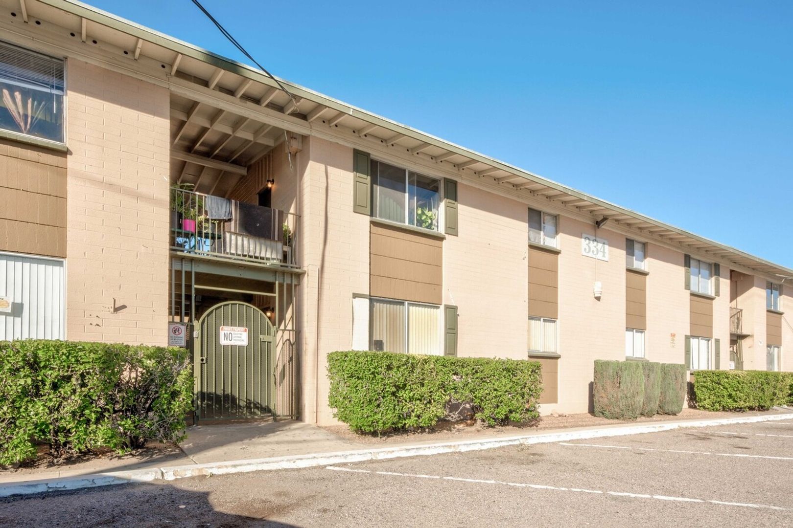 Tucson Apartment: 334 W Valencia Rd.