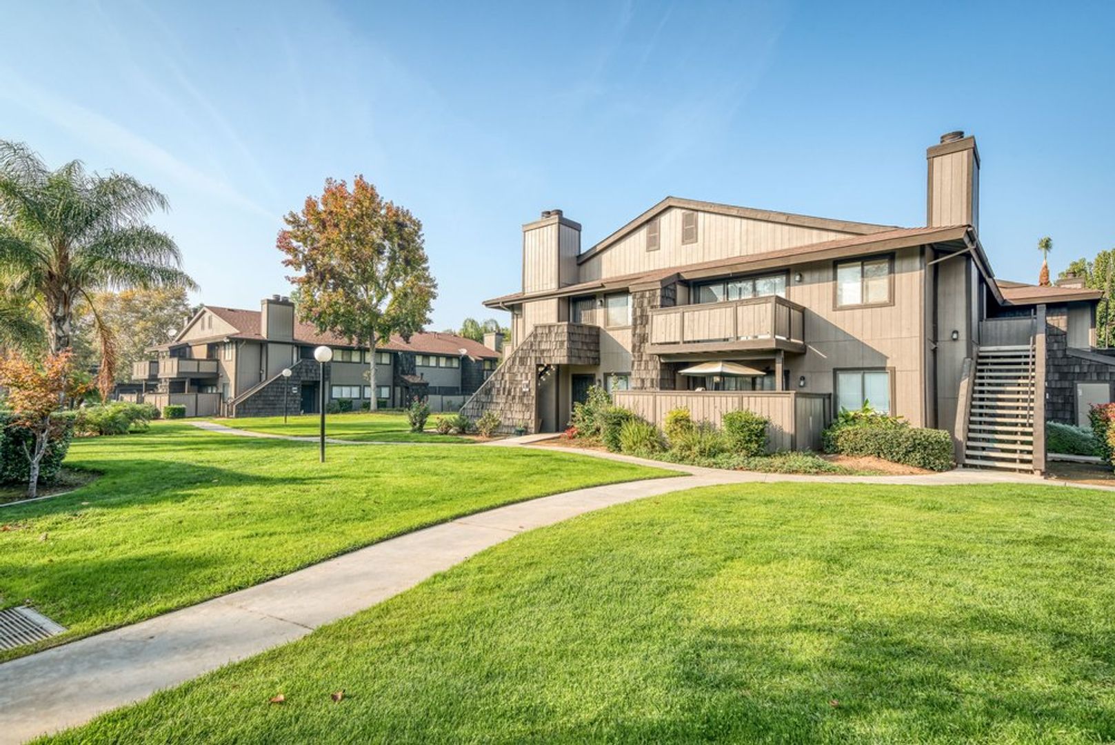 Fresno Apartment: 4860 E Lane Ave