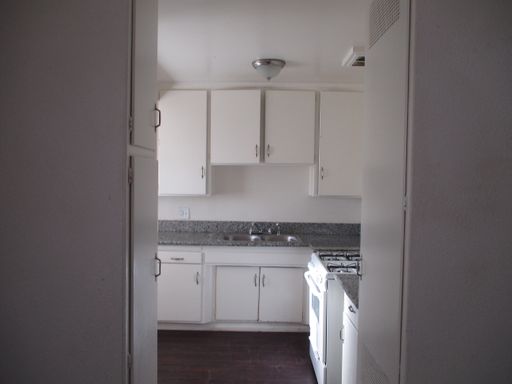 Spacious 2 bedroom Apartments – photo 1