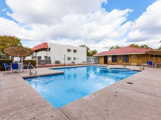2 BED 1 BATH WITH W/D – photo 1