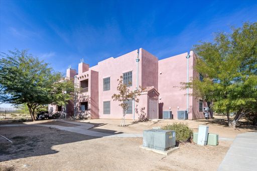 3X2 FOR LEASE $1062