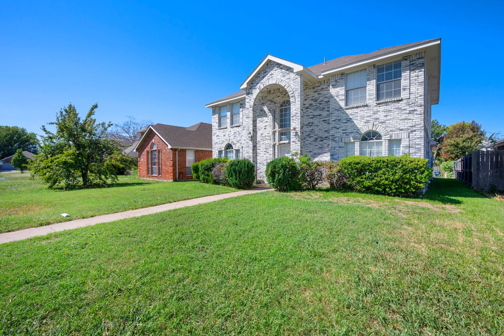 Fort Worth House: 6917 Club Creek Dr.