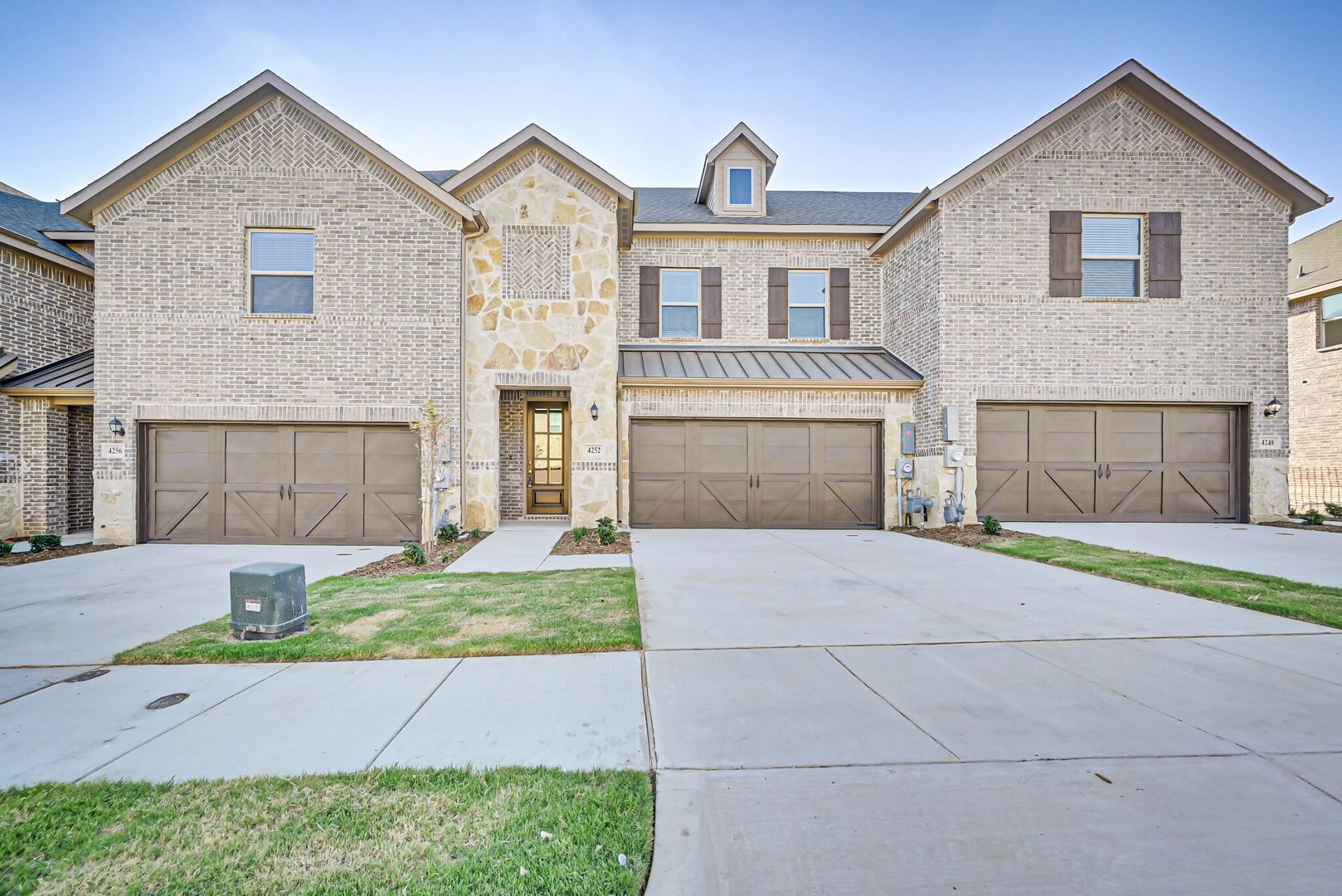 Carrollton House: 4252 Mingo Dr.