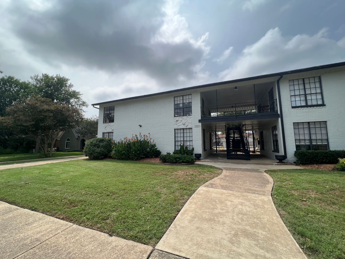 Dallas Apartment: 5317 Junius St