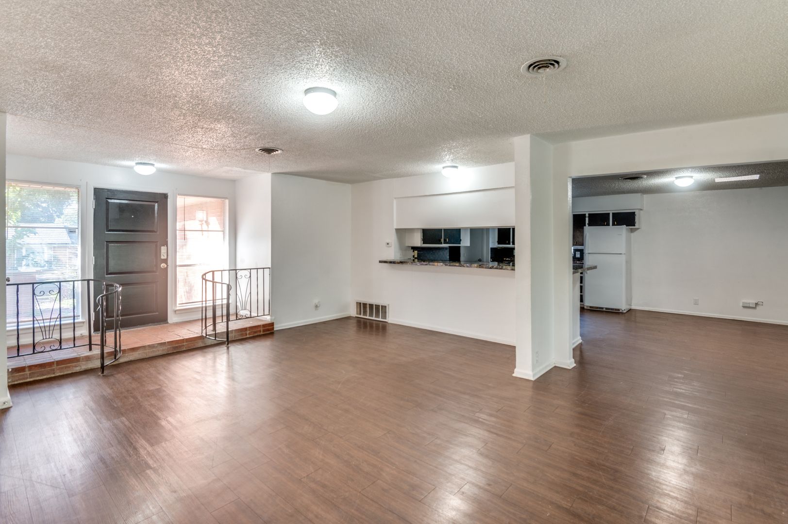 Arlington House: 2101 Bradford Drive