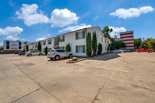 1 Bed 1 Bath Rental at 4633 Fairmount Street - 206, Dallas, TX – photo 1