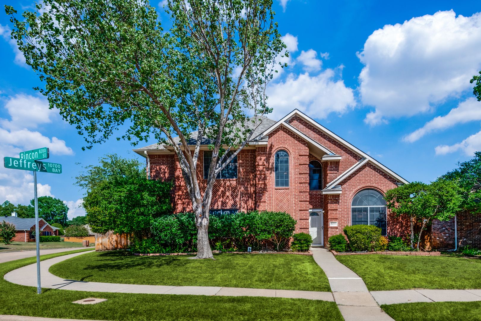 Frisco House: 8216 Rincon St.