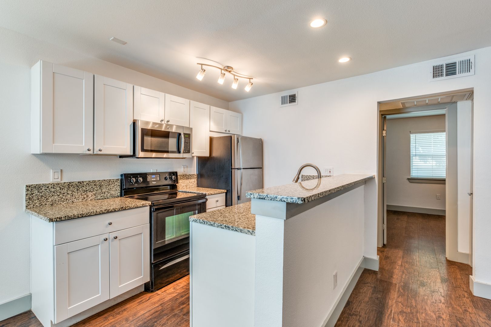 Dallas House: 4633 Fairmount Street - 109