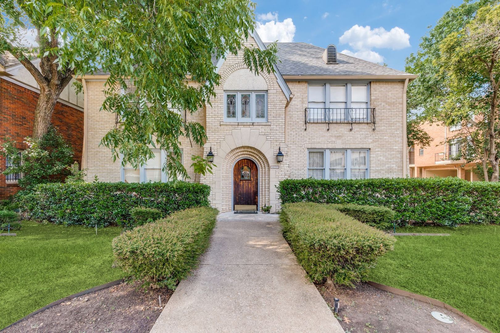 Dallas Apartment: 4000 Hawthorne Avenue